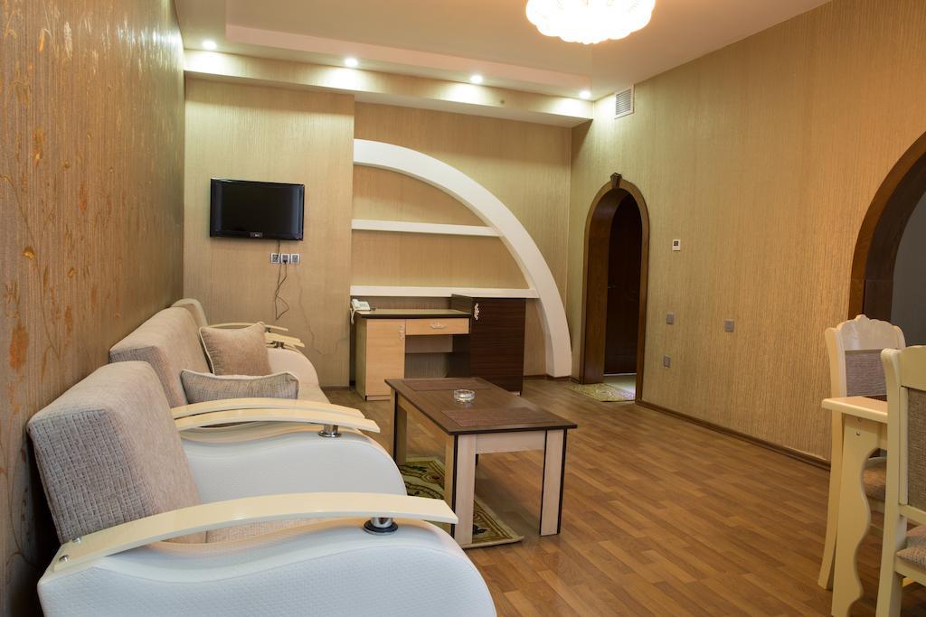 Cinema Boutique Hotel Gandża Pokój zdjęcie