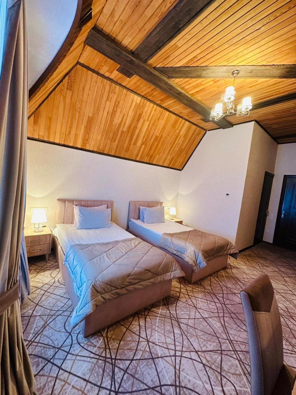 Cinema Boutique Hotel Gandża Zewnętrze zdjęcie